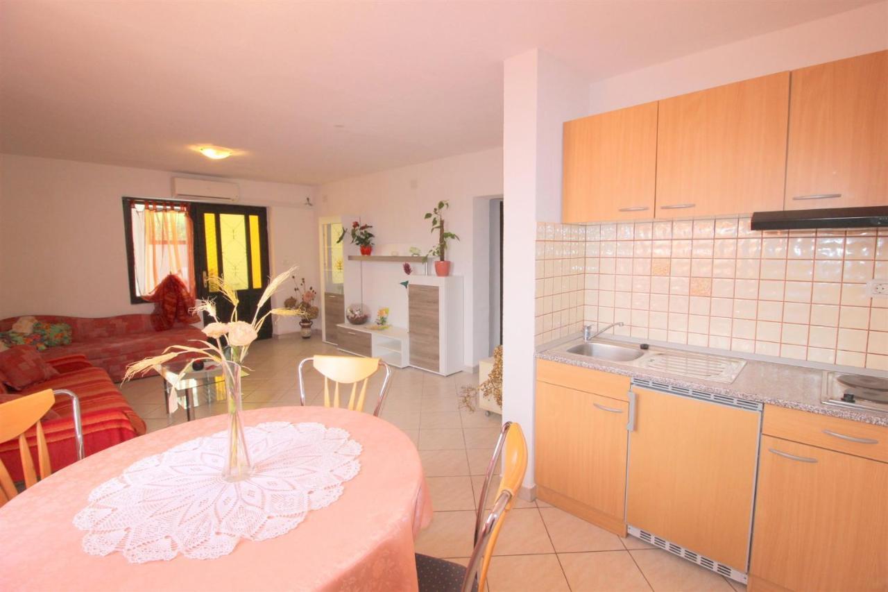 Gianna N2, 600 M From The Beach Novigrad  Bagian luar foto