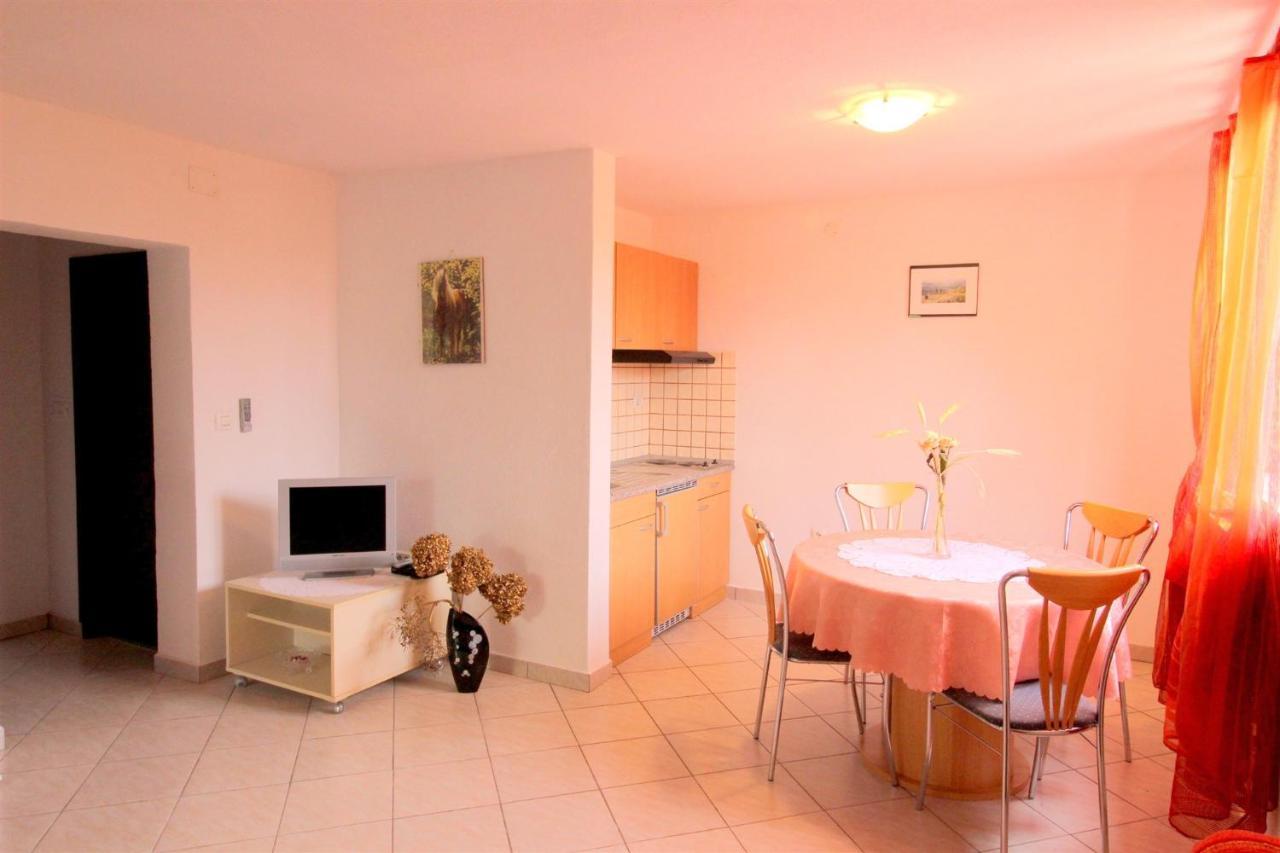 Gianna N2, 600 M From The Beach Novigrad  Bagian luar foto